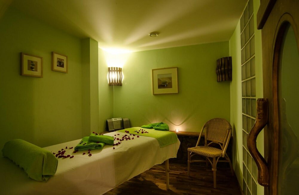 Фото Hotel Gendorf