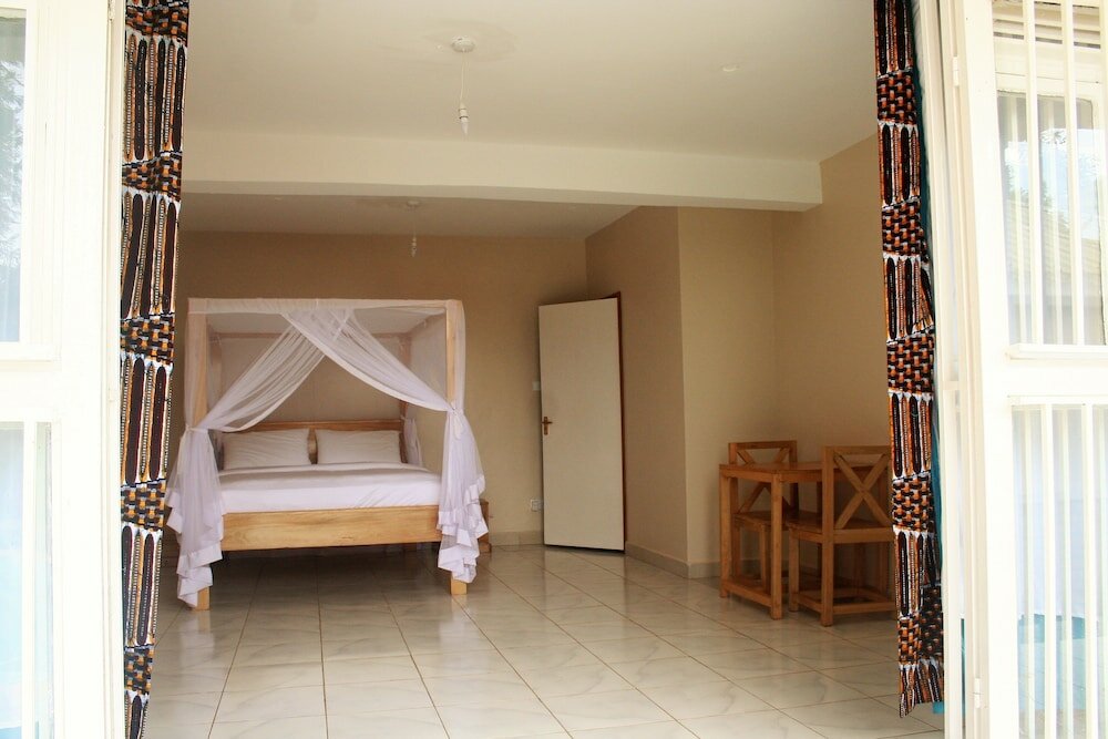 Фото Bromelia Guesthouse