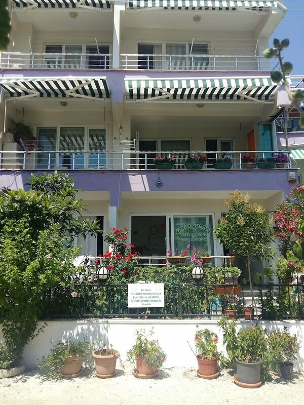 Хостел Kumbağ Green Garden Pansiyon в Сулейманпаше