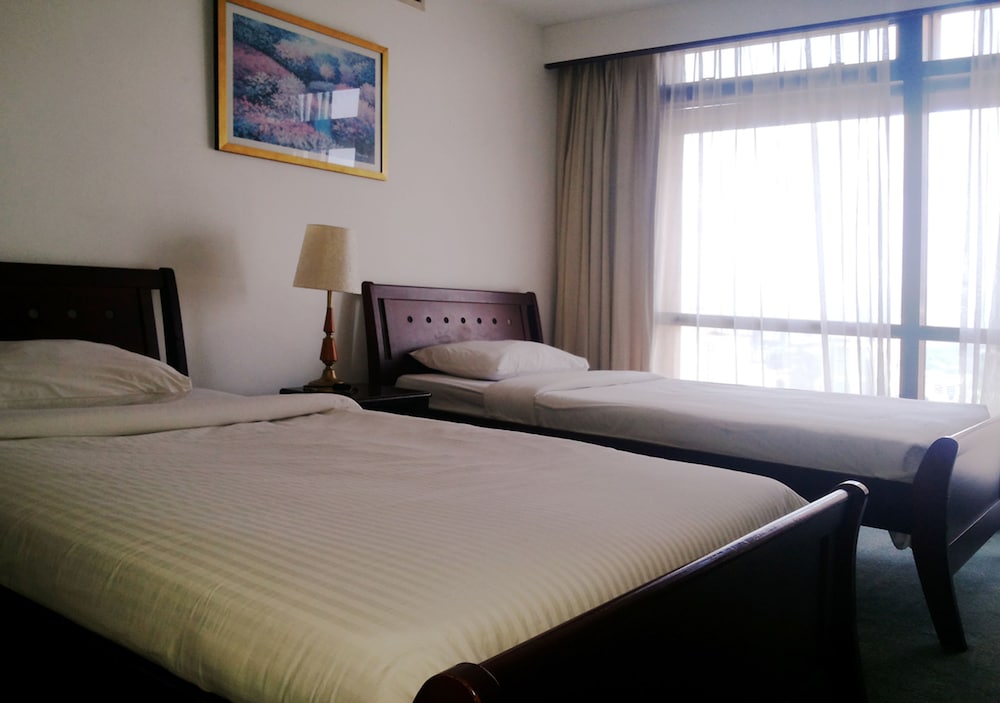 Фото Eastern Suites at Times Square Kl