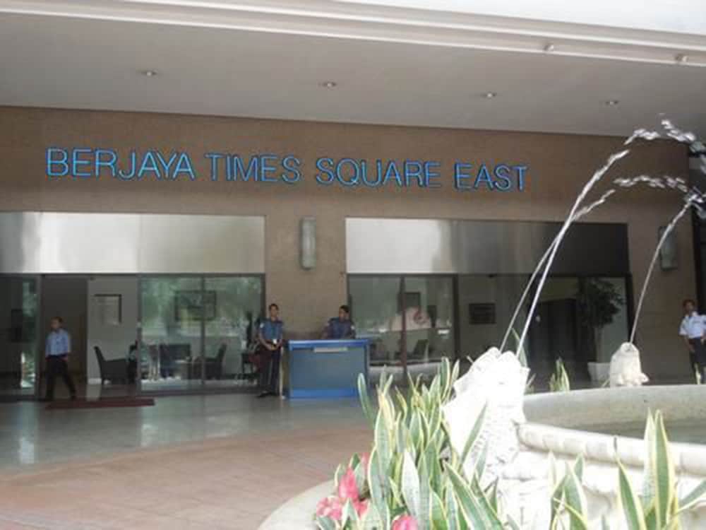 Фото Diamondsuite At Times Square Kl