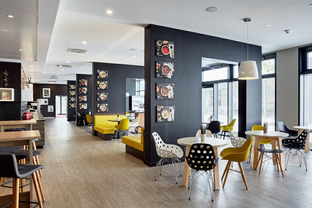 Фото Légère Express Bielefeld