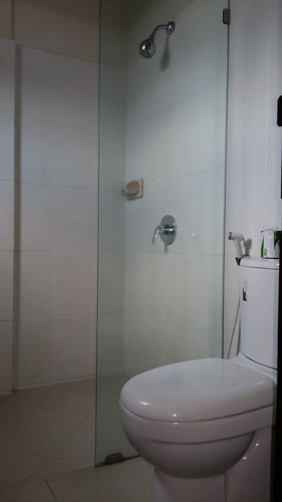 Фото Desak Putu Putra Homestay