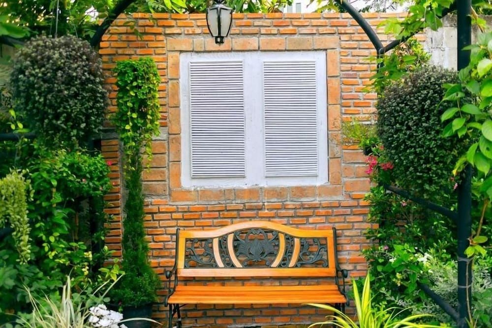 Фото Nai Suan Bed and Breakfast