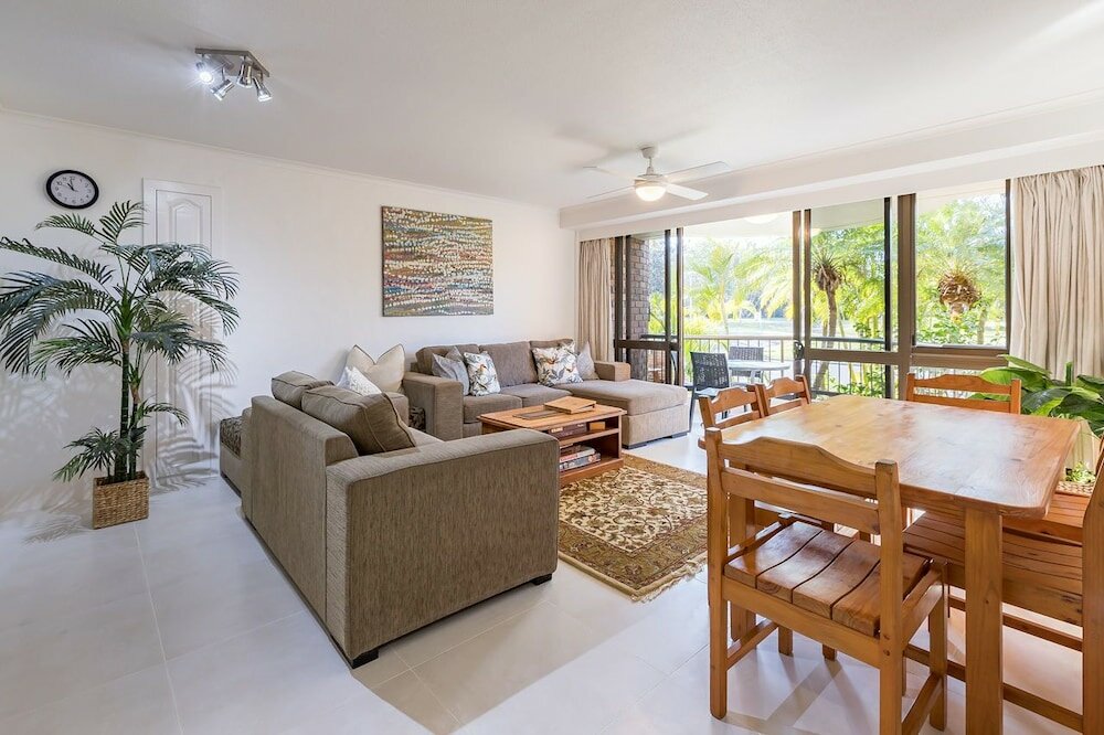 Фото Byron Pacific Apartments