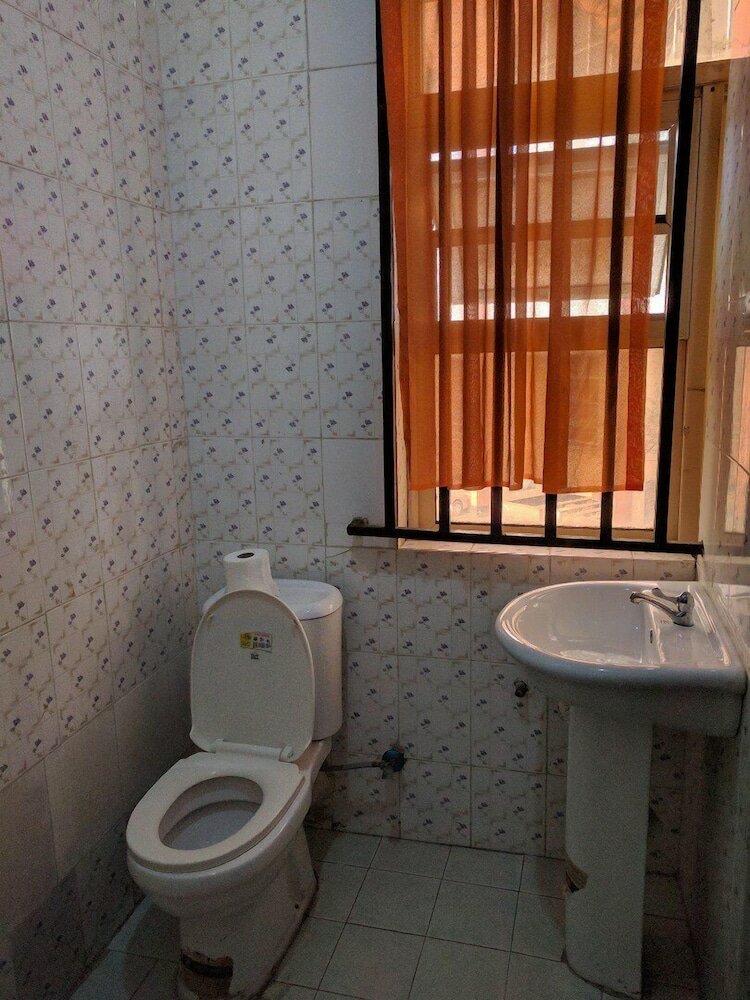 Фото White House Hotel & Conference