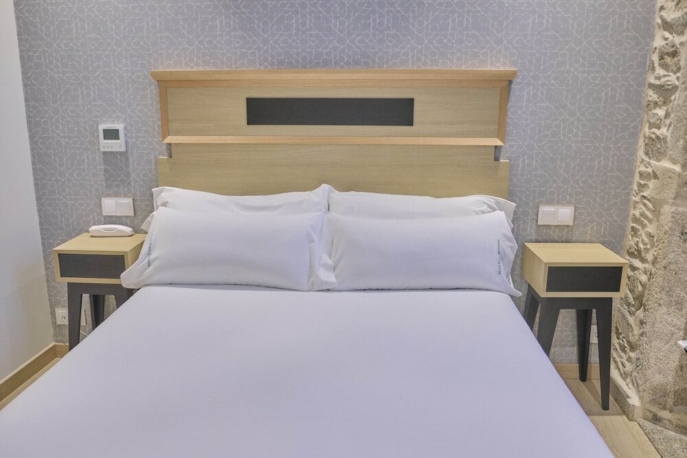 Фото Hotel Praza Quintana