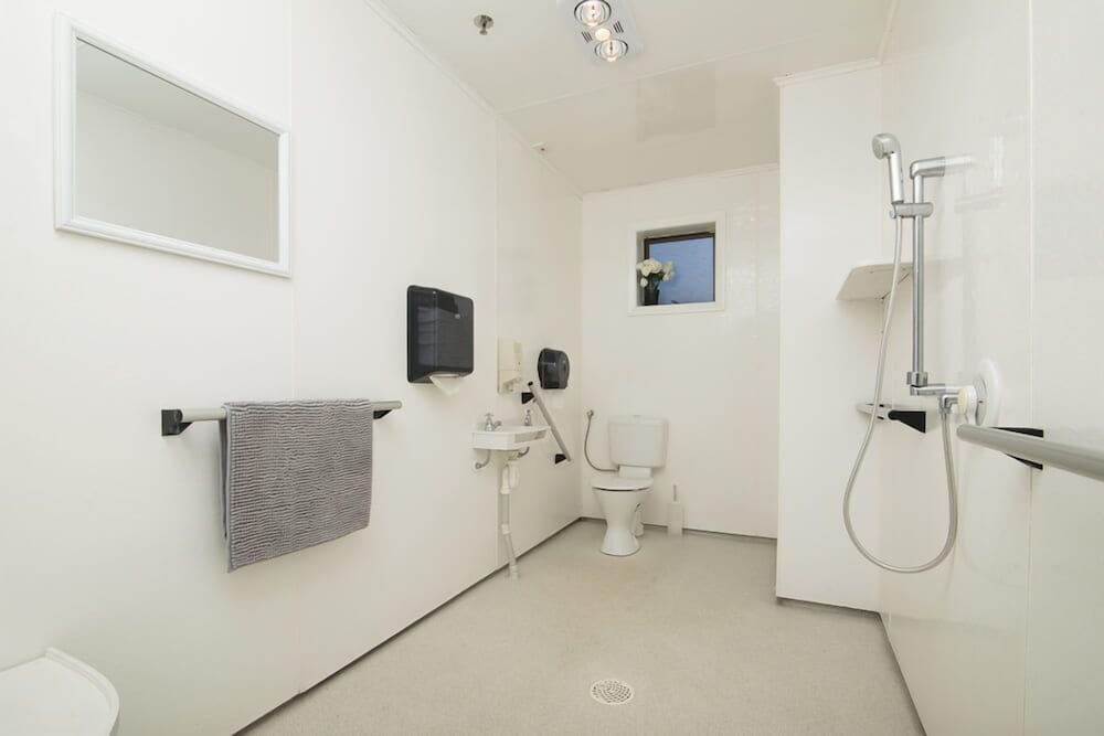 Фото Piwaka Lodge and Backpackers