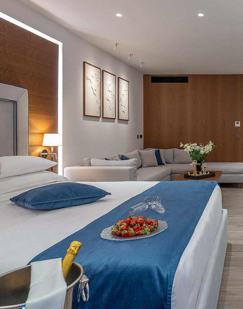 Фото Nana Princess Suites, Villas & SPA