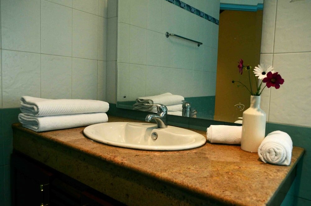 Фото HillCrest Villa