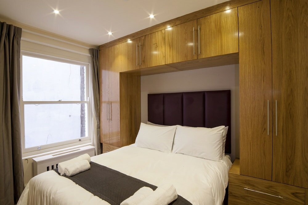 Фото Oxbridge Apartments