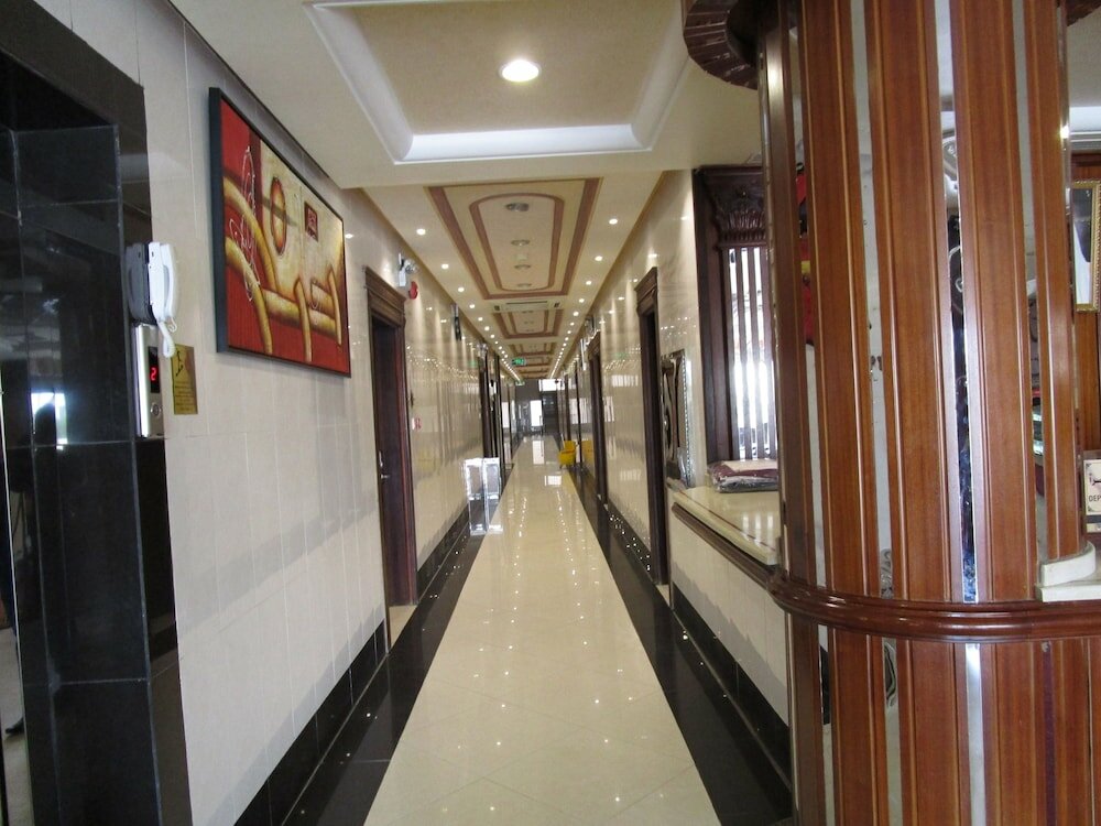 Фото Lamasat Al Hamra Furnished Apartments