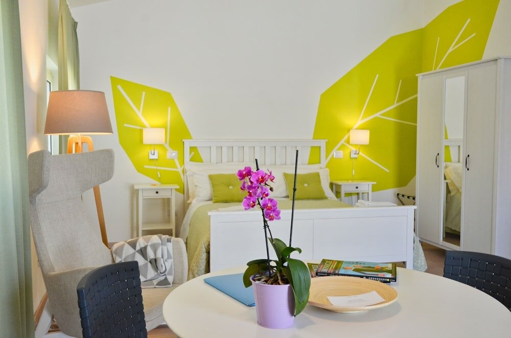 Фото Petit Hotel