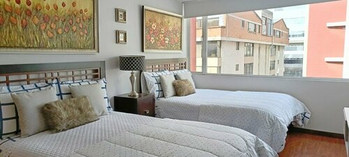 Гостиница Plaza Foch Area - Apartments with Balcony в Кито