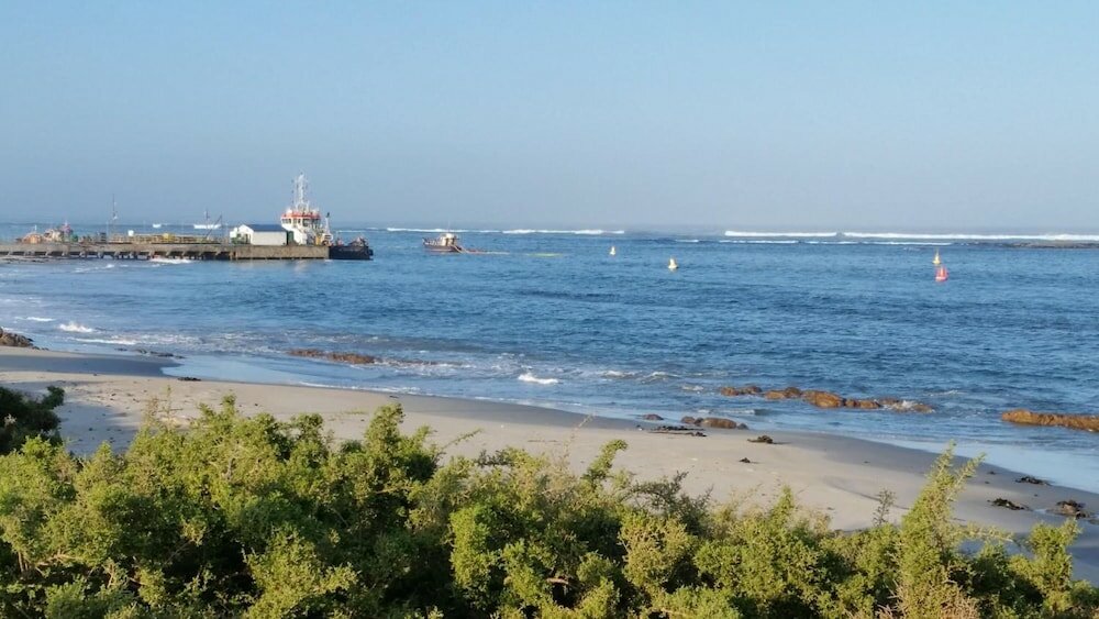 Фото Bedrock Lodge