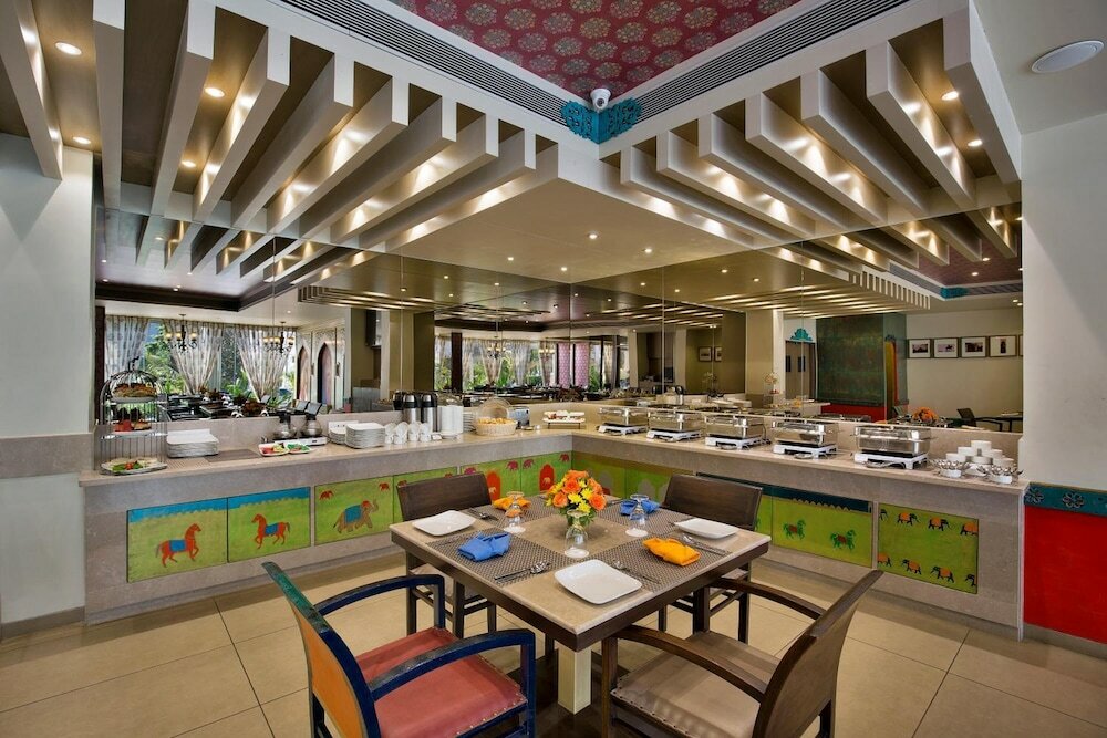 Фото The Baroda Residency