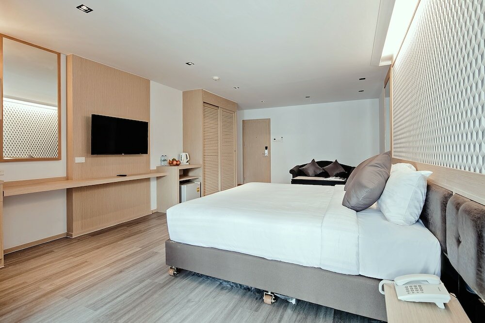 Фото Three Sukhumvit Hotel