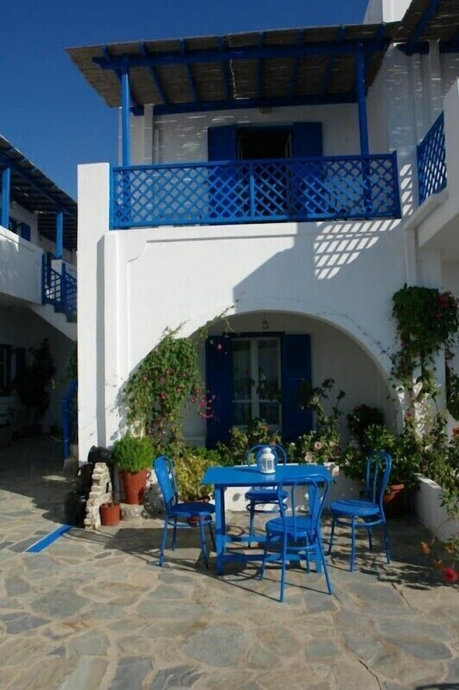 Фото Karabo Hotel