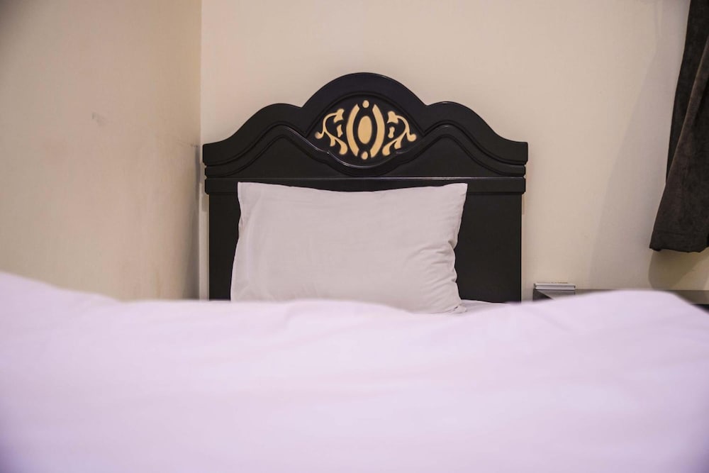 Фото Al Eairy Furnished Apartments Qassim 4