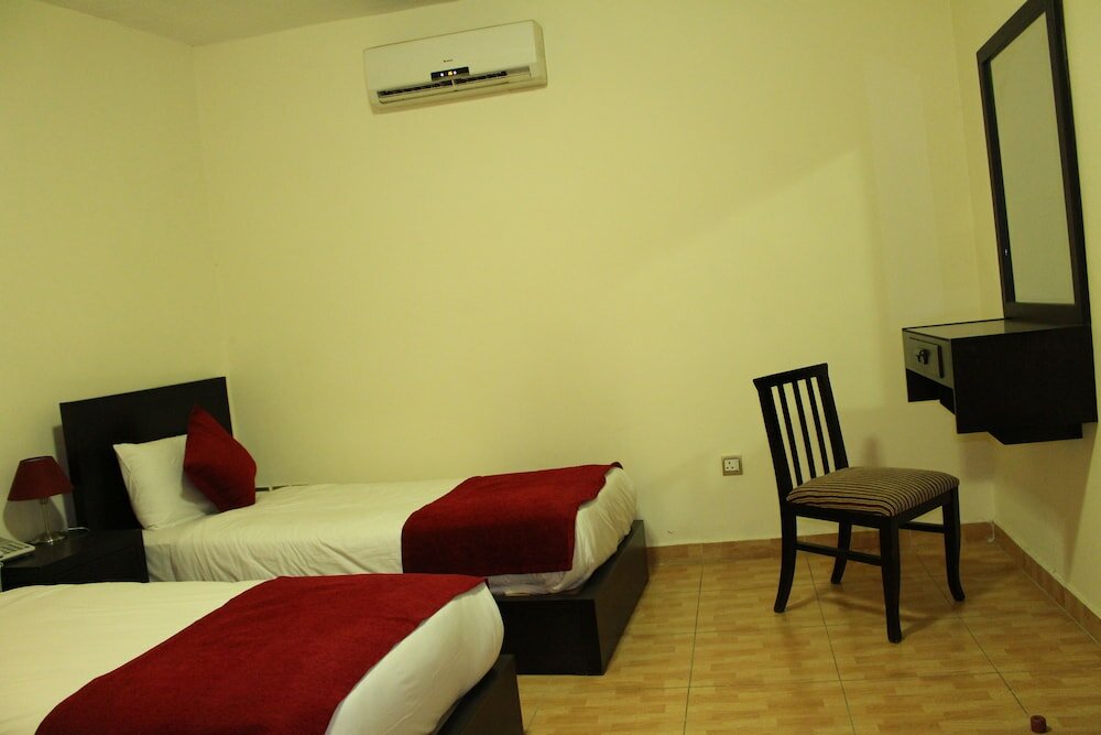 Фото Jawabreh Hotel & Suites