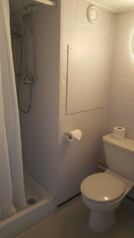 Фото Woolmanhill City Centre - Campus Accommodation