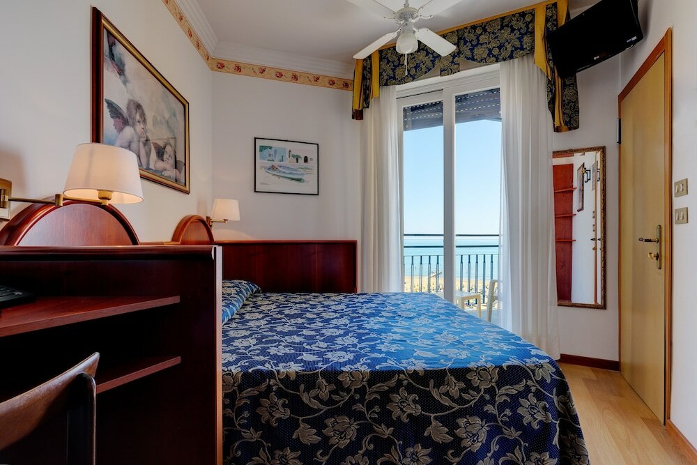 Фото Hotel Napoleon