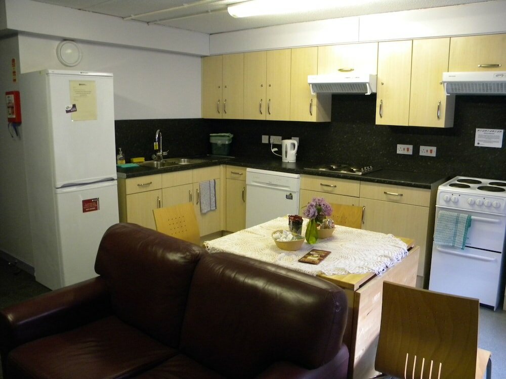 Фото Woolmanhill City Centre - Campus Accommodation