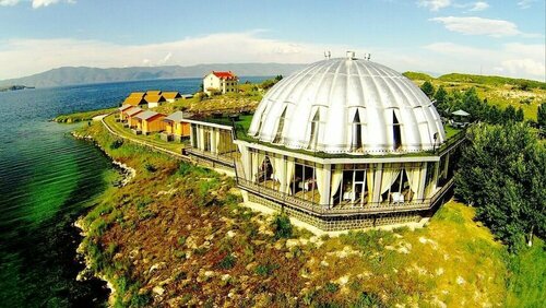 Гостиница Ной Лэнд Резорт в Севане