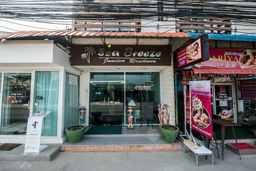 Фото Sea Breeze Residence