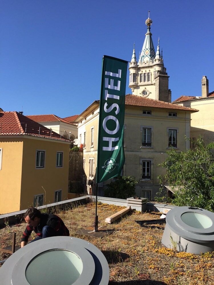 Фото Moon Hill Hostel