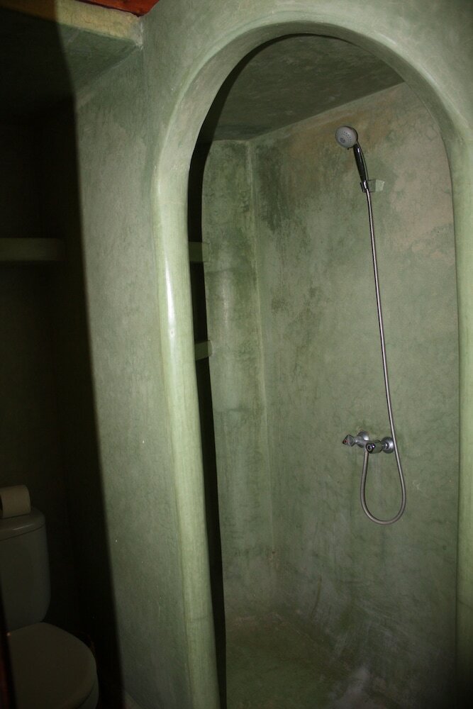 Фото Riad Bousskri