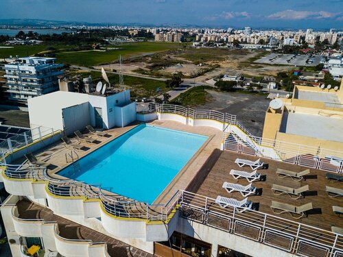 Гостиница Flamingo Beach Hotel в Ларнаке