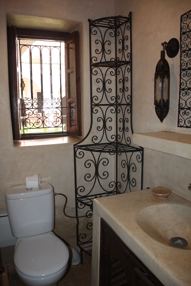 Фото Riad Bousskri