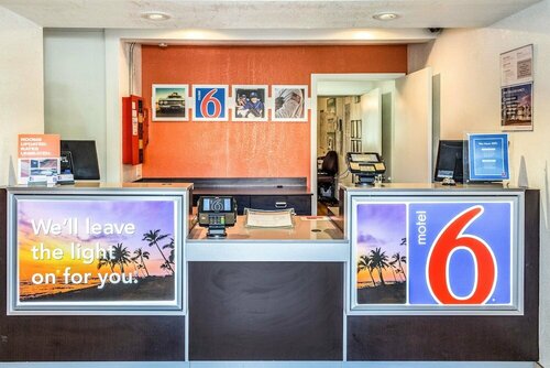 Гостиница Motel 6 Bakersfield, Ca - East в Бэйкерсфилде