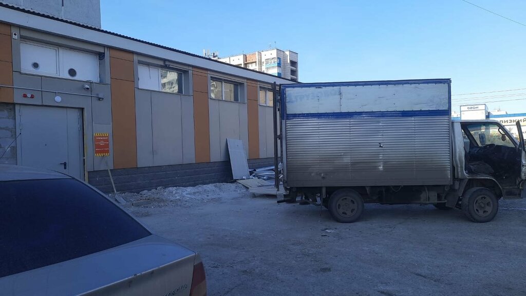Servicios de cargadores Pervoye gruzovoye taksi, , foto