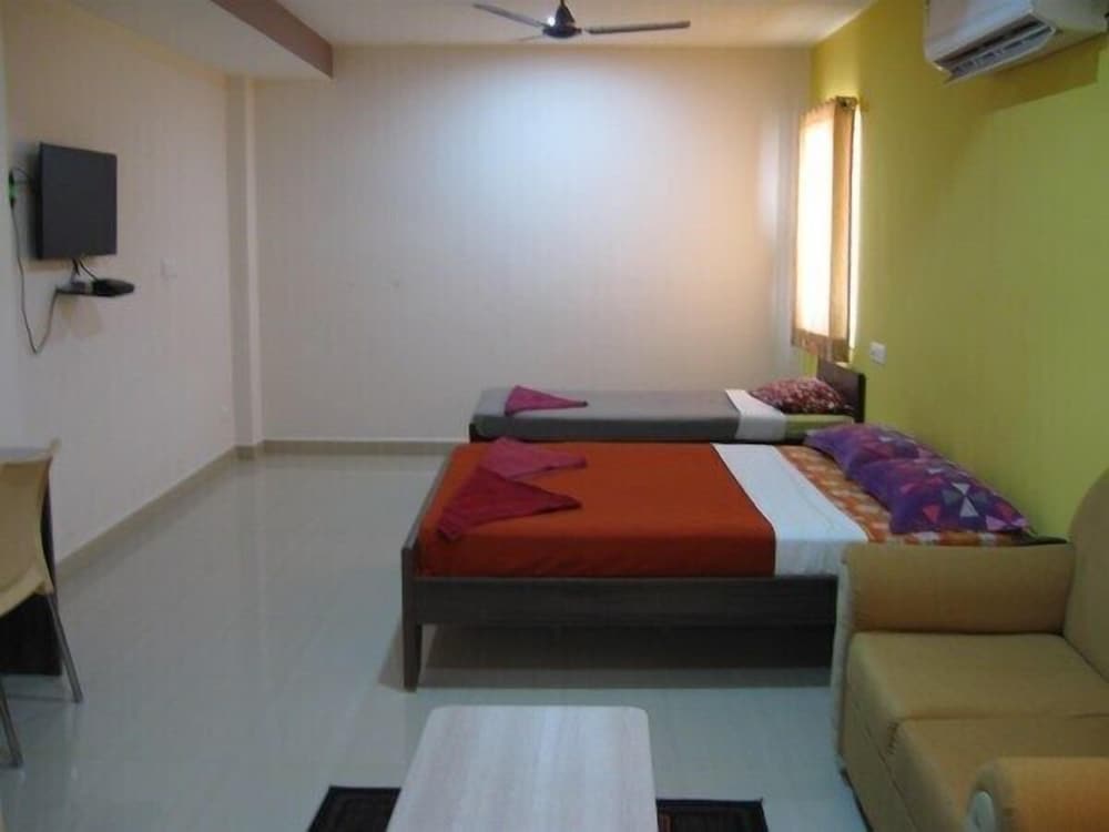 Фото отеля 2