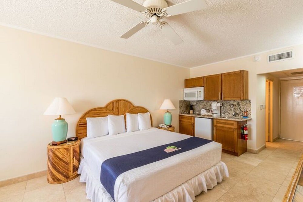 Фото Caribbean Palm Village Resort