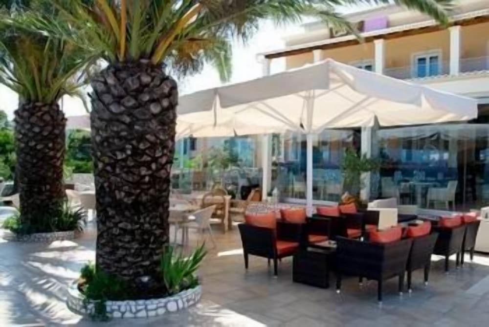 Фото Hotel Coral