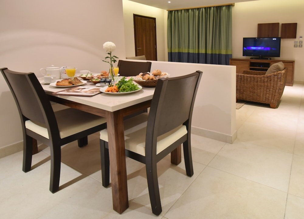 Фото The Palms Beach Hotel And SPA