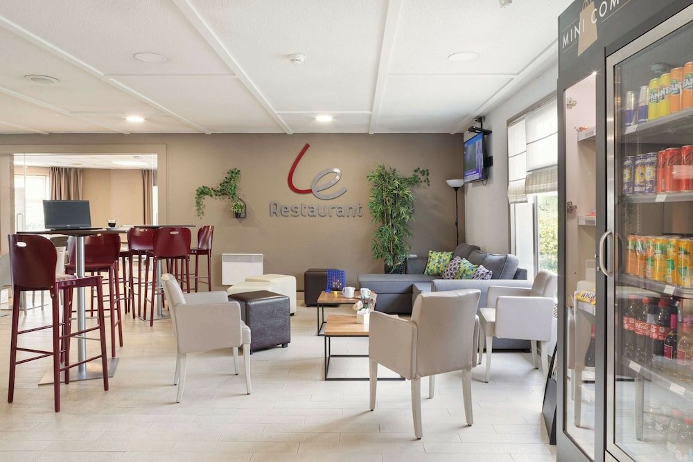 Фото Campanile Morangis Orly