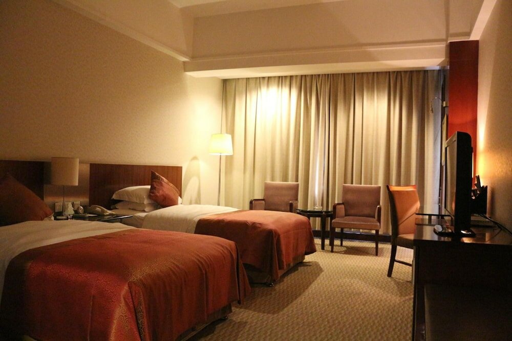 Фото Jinling Jingyuan Plaza