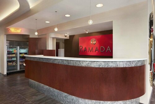 Гостиница Ramada by Wyndham Rockville Centre