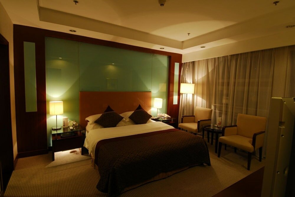 Фото Jinling Jingyuan Plaza