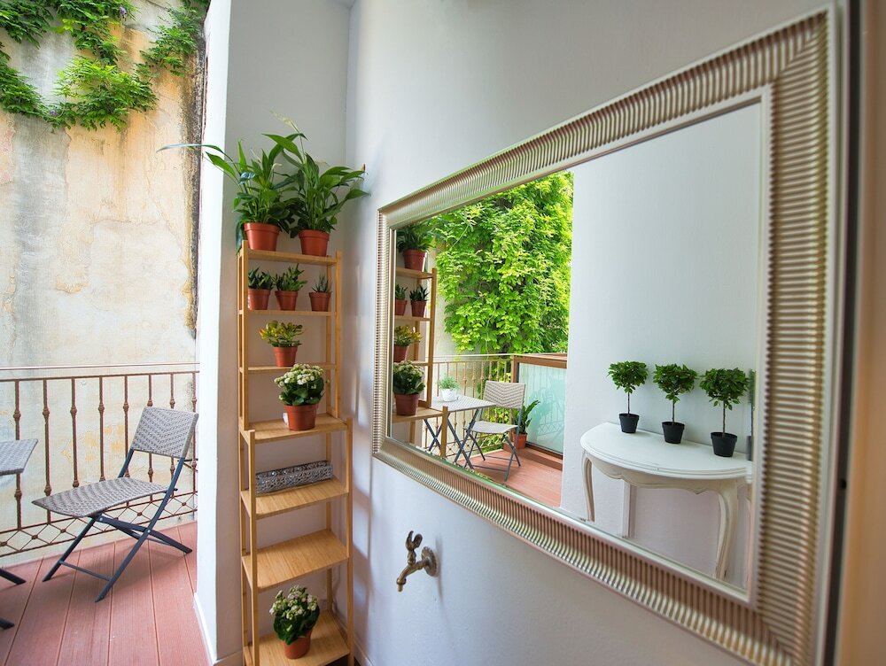 Фото Rastoni Athens Suites nearAcropolis at Tsatsou Street