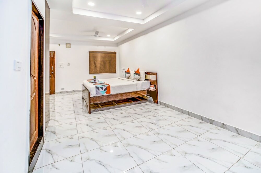 Фото FabExpress Adarsh Inn