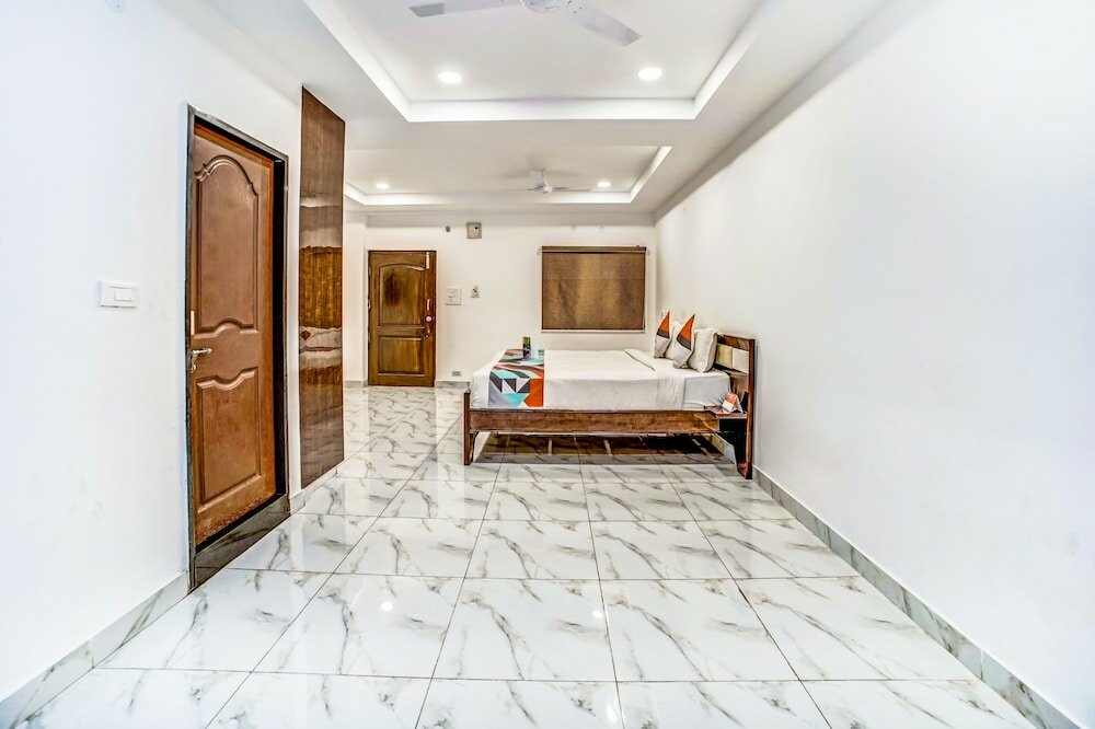 Фото FabExpress Adarsh Inn