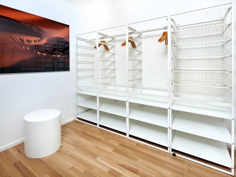 Фото Criston Apartments Modern Flat Near The Clinic