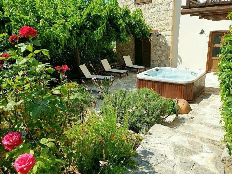 Гостиница Sea & Mountain View Villa Anna Lysos