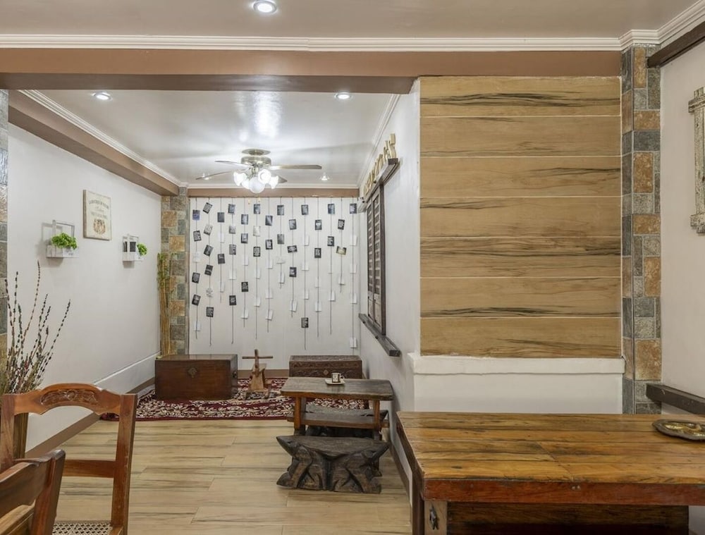 Фото Coffee Swings Lodging House