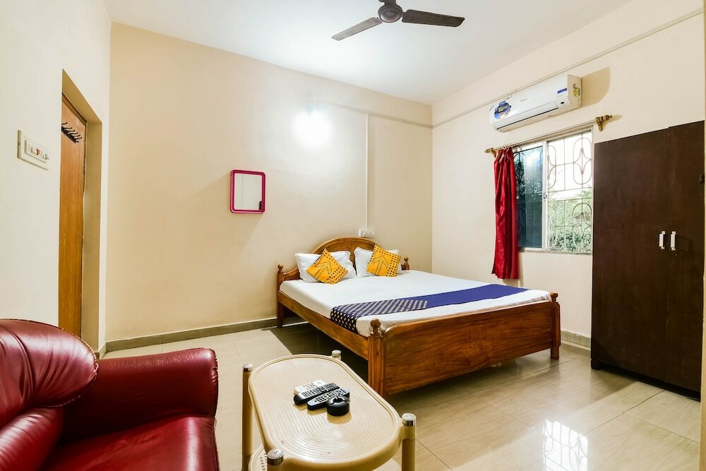 Фото Spot On 60927 Hindustan Hotel & Lodging
